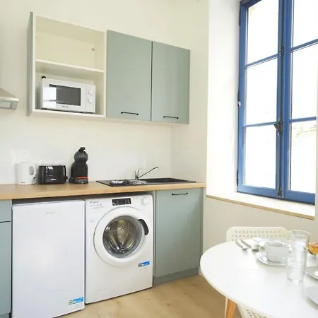 Centre - Jet D'eau - T2 Presidents لي سابلِ دولونْ