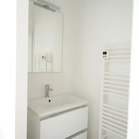 Apartment Centre - Jet D'eau - T2 Presidents *